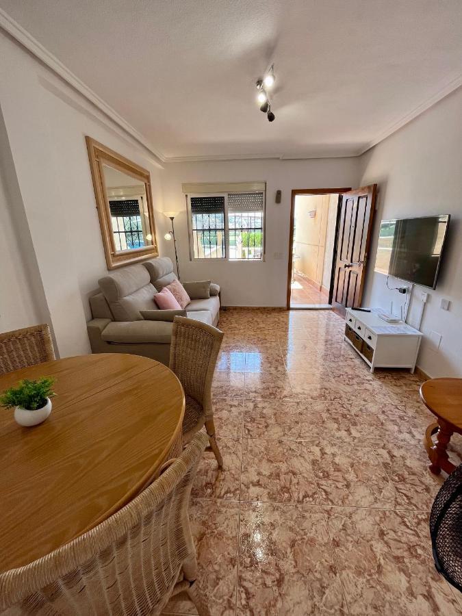 Tranquil Self Catering Golf Course Apartment Аликанте Экстерьер фото