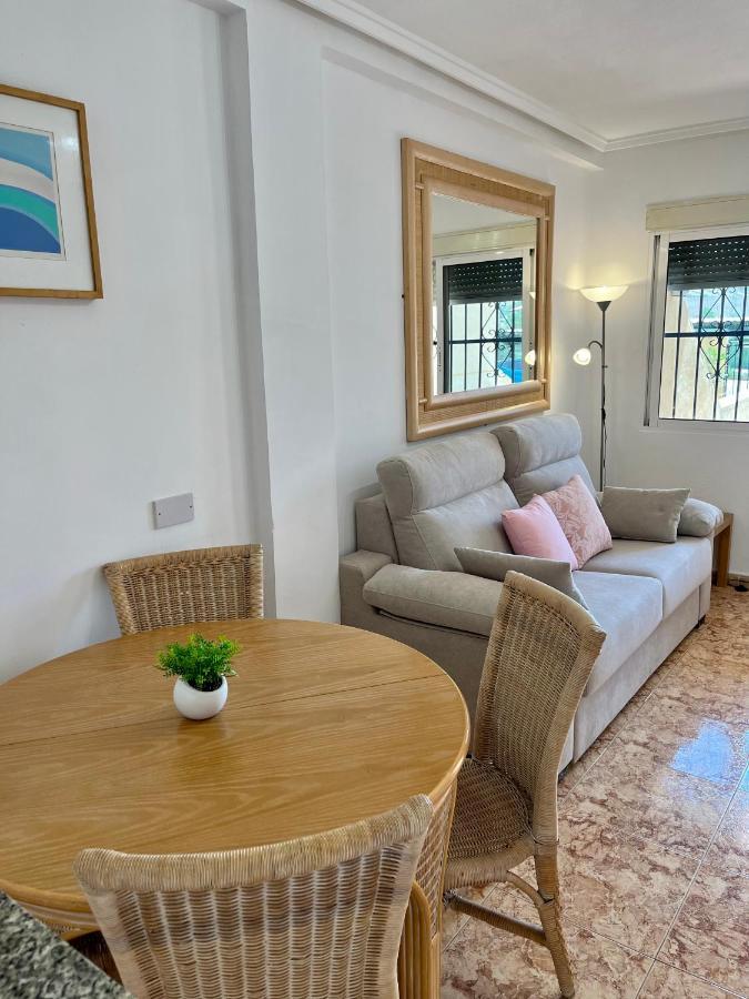 Tranquil Self Catering Golf Course Apartment Аликанте Экстерьер фото